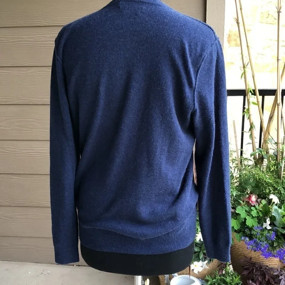 COPY - Vince V-Neck 💯Cashmere Sweater